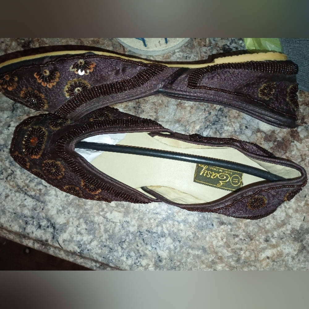 Elegant Brown Floral Sequin Flats - Picture 5 of 13